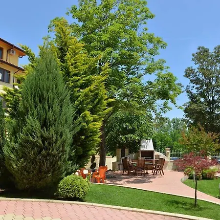 Splendid Sunny Seasons Apartment *